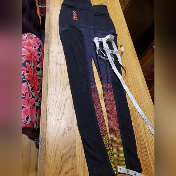 RARE Zumba XS low rise mesh panel compression dance leggings - Picture 8 of 13